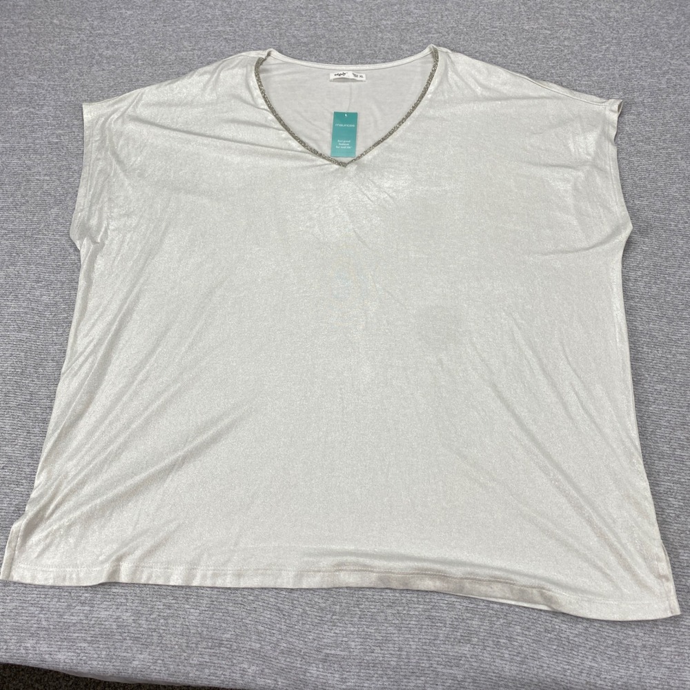 Maurices Edgely Womens XL Silver Metallic Shimmer V-Neck Beaded Trim Blouse NEW